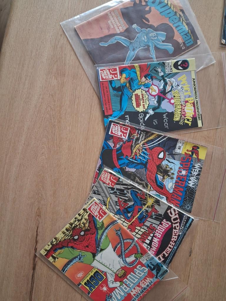 Striphelden, Ophalen