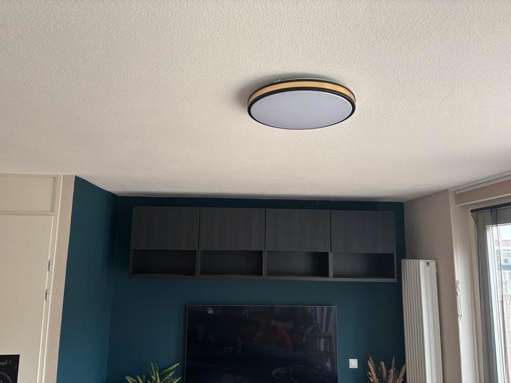 IKEA besta TV meubel, Huis en Inrichting, Kasten | Televisiemeubels, Zo goed als nieuw, Minder dan 100 cm, 200 cm of meer, 25 tot 50 cm