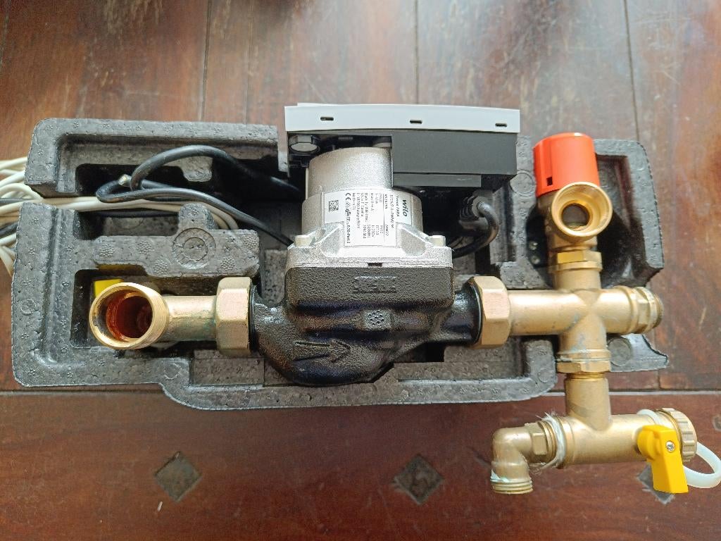 Pompset voor zonneboilersystemen, Gebruikt, Minder dan 30 cm, Verzenden, Overige typen