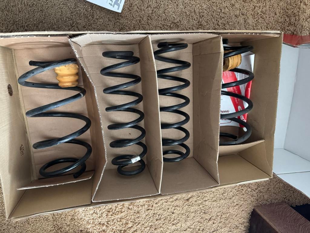 Golf 8 R-line veren set origineel, Ophalen of Verzenden, Nieuw