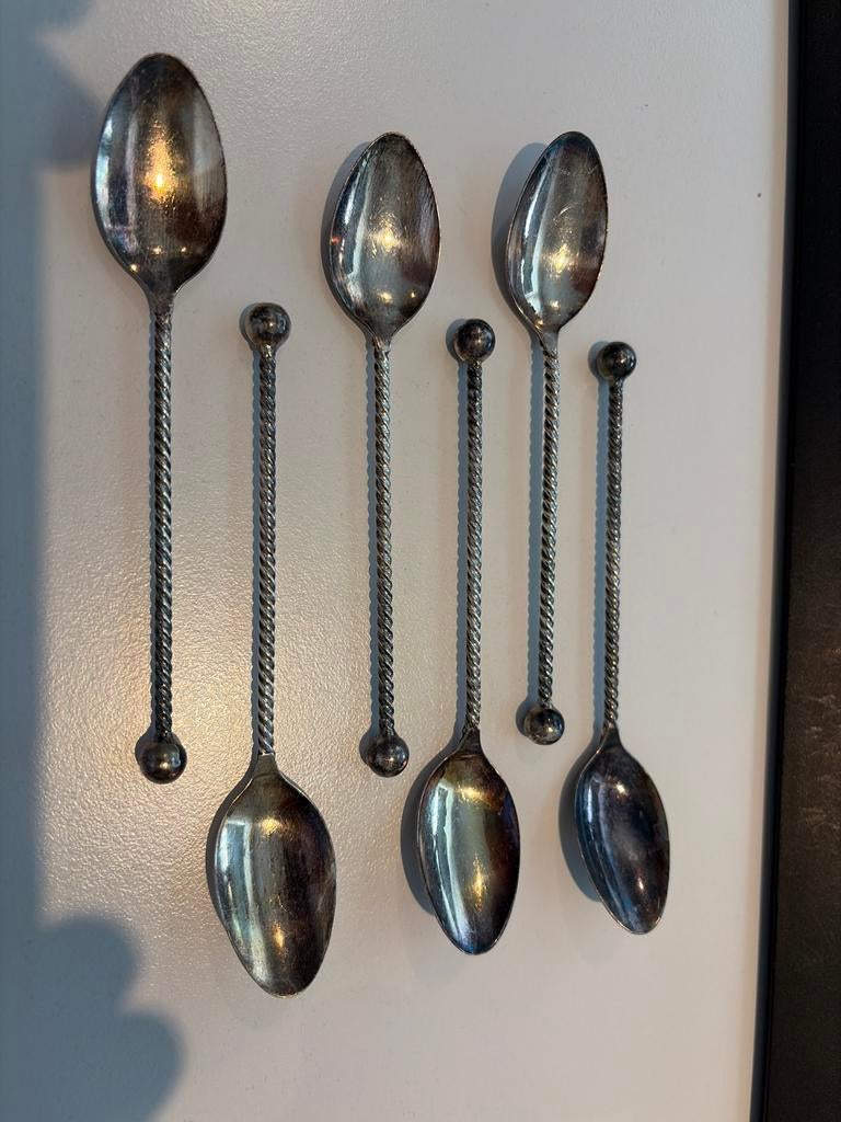 Set van 6 zilverkleurige lepeltjes met gedraaid handvat, Ophalen of Verzenden