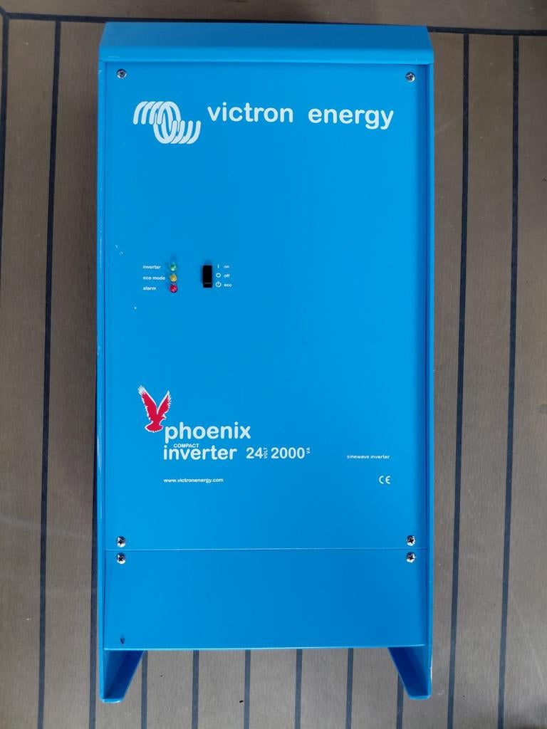 Omvormer Victron Phoenix compact 2000 watt / 24 Volt, Ophalen of Verzenden, Overige typen