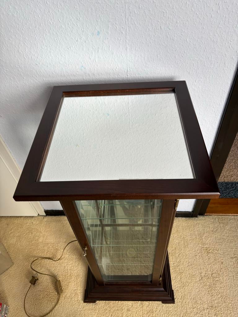 Vitrinekast met verlichting en 3 glazen plateaus, Ophalen, Met plank(en), Minder dan 50 cm, Gebruikt