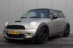 MINI Mini 1.6 Cooper S | 175PK | NL-AUTO | LEDER | AIRCO |, Auto's, Voorwielaandrijving, Gebruikt, 4 cilinders, 4 stoelen