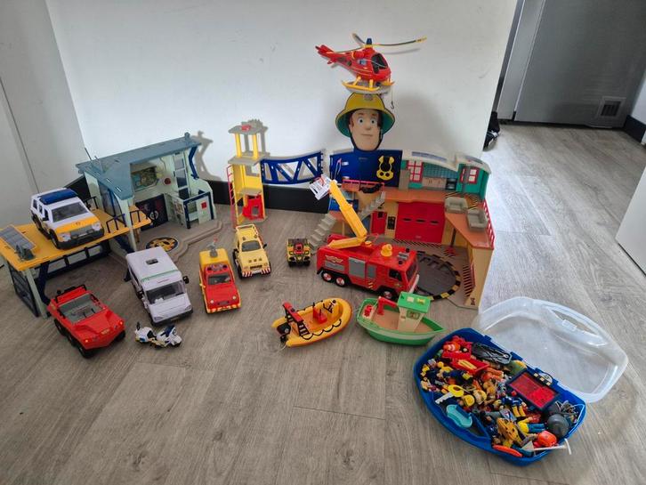 Brandweerman Sam kazerne, politiebureau en voertuigen, Kinderen en Baby's, Speelgoed | Actiefiguren, Gebruikt, Ophalen