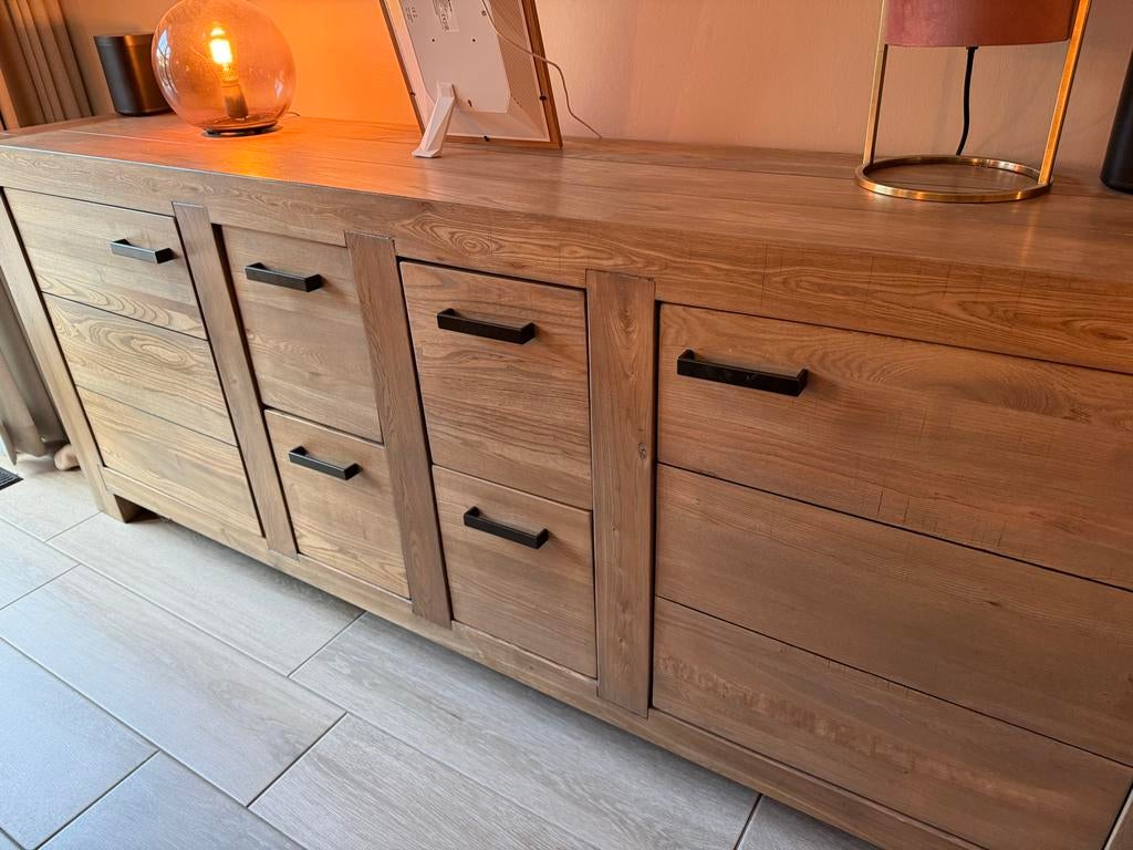 Dressoir kast van Henders & Hazel, Huis en Inrichting, Kasten | Dressoirs, Ophalen, Gebruikt, 200 cm of meer, Met lade(s)
