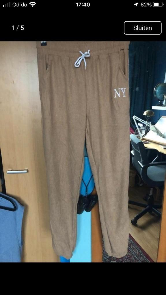 mooie beige rib jogger warm gevoerd S nieuw, Kleding | Dames, Broeken en Pantalons, Nieuw, Maat 36 (S), Beige, Lang, Verzenden