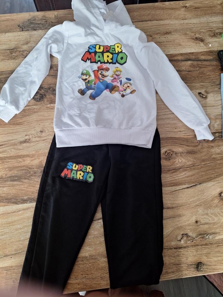 Nieuw mario setje maat 122, Ophalen of Verzenden, Nieuw, Meisje