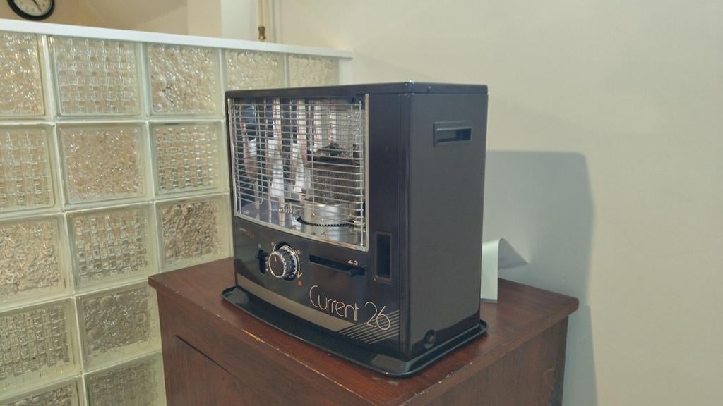 Petroleum kachel, zeer nette kachel, werkt als nieuw., Huis en Inrichting, Kachels, Ophalen, Zo goed als nieuw, Overige brandstoffen