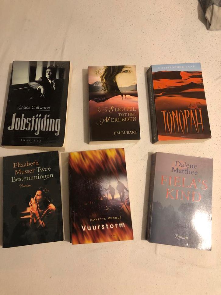 Diverse Christelijke Leesboeken - Romans en Thrillers, Boeken, Romans, Gelezen, Nederland, Ophalen of Verzenden