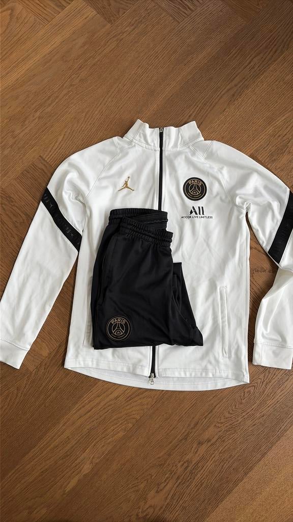 Trainingspak Paris Saint Germain PSG mt L, Sport en Fitness, Voetbal, Ophalen of Verzenden, Zo goed als nieuw, Trainingspak