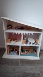 Houten poppenhuis, Ophalen, Zo goed als nieuw, Poppenhuis
