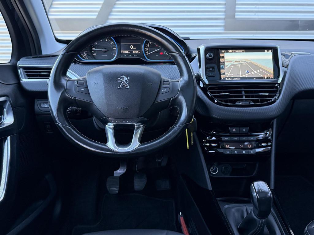 Peugeot 2008 1.2 PureTech Allure Navi|Pano|Clima|Trekhaak|Cr, Auto's, Peugeot, Stof, Gebruikt, Euro 6, 1270 kg