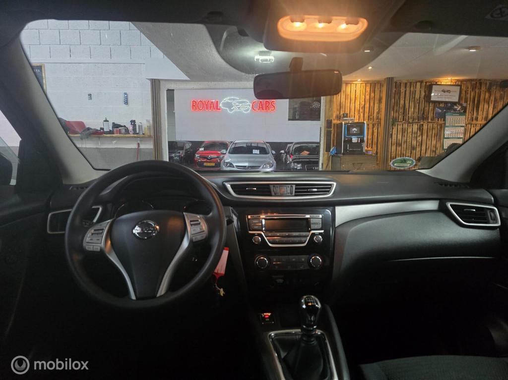 Nissan Qashqai 1.2 Visia/ Nieuw Distrubitie ketting/ Trekhaa, Voorwielaandrijving, Euro 5, 4 cilinders, Bruin