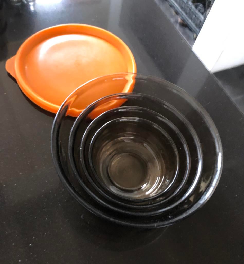 Set van 4 rookglas schalen van Arcoroc. Vintage Jaren 70., Antiek en Kunst, Antiek | Glas en Kristal, Ophalen of Verzenden