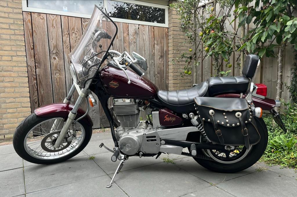 Suzuki Savage 650 (WEINIG KM), loopt perfect