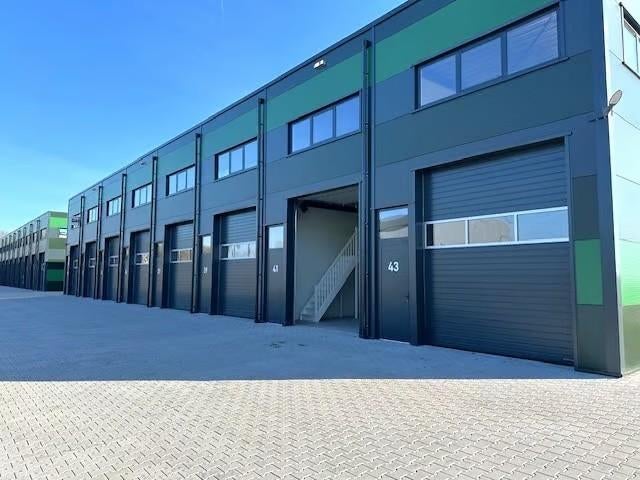 100m2 loods met kantoor, Zakelijke goederen, Bedrijfs Onroerend goed, 100 m², Bedrijfsruimte