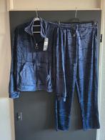 Nieuw 2delig pak velours blauw 38 40 42, Ophalen of Verzenden, Nieuw, Maat 38/40 (M), Blauw