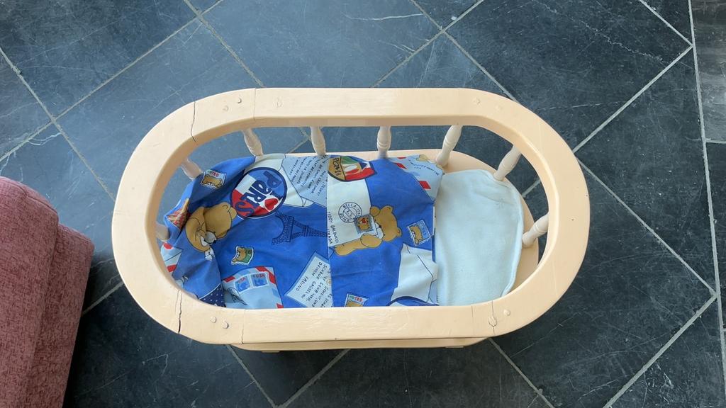 Poppenbedje, Ophalen of Verzenden, Gebruikt, Overige typen