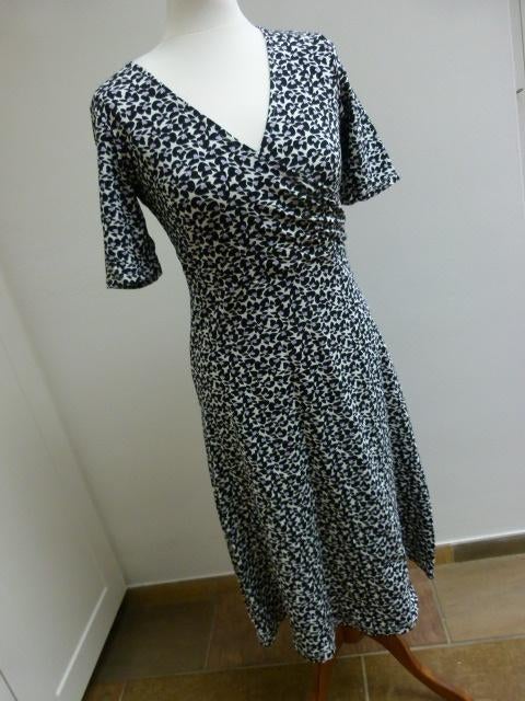 Jurk jurkje ZILCH maat XS 34 bloemen wit zwart paars, Overige kleuren, Ophalen of Verzenden, Zo goed als nieuw, Maat 34 (XS) of kleiner