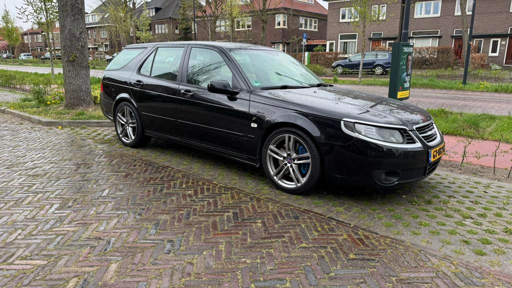Saab 9-5 Aero Estate Hirsch 2006, Auto's, Saab, 4 cilinders, 2290 cc, Zwart, Particulier