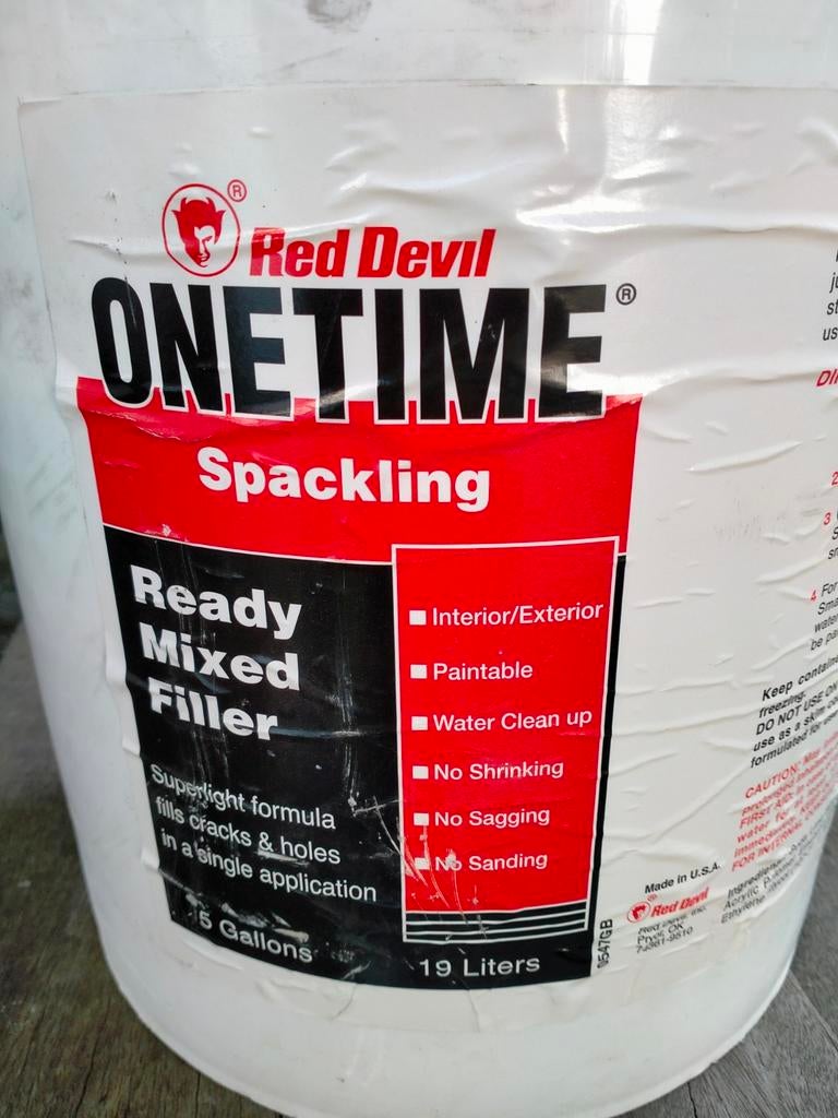 Red Devil,One time, spackling. 2 emmers .€50.00., Ophalen, Nieuw