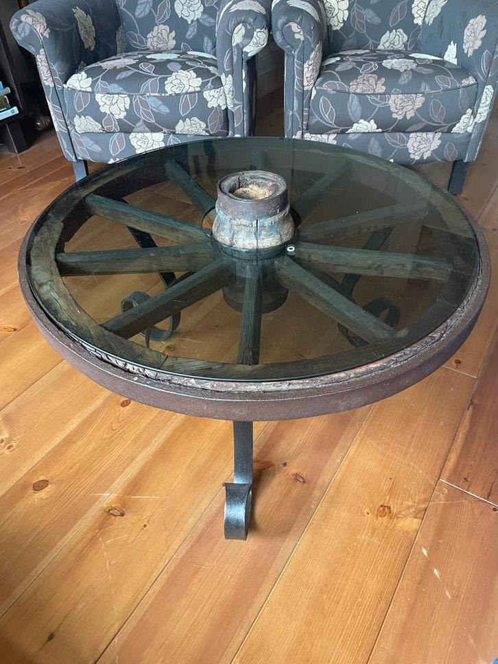 Salontafel Wagenwiel met Glasplaat, Huis en Inrichting, Tafels | Salontafels, Gebruikt, Minder dan 50 cm, 50 tot 100 cm, 100 tot 150 cm