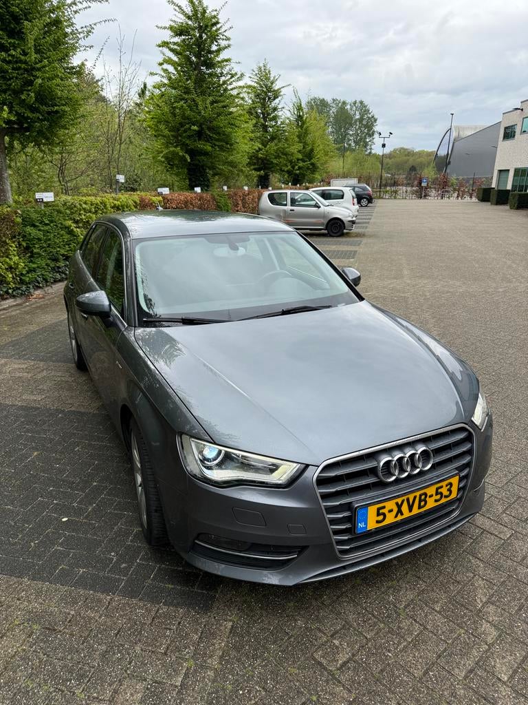 Audi A3 1.4TFSI G-tron 81KW SB S-tro 2014 Grijs, Auto's, Audi, 4 cilinders, Origineel Nederlands, 1395 cc, Particulier