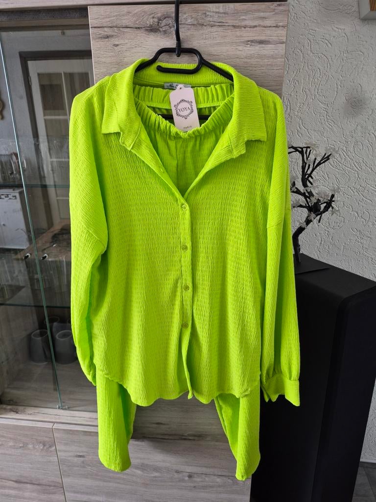 Nieuwe neon groene set met broek en shirt, Nieuw, Lang, Groen, Ophalen