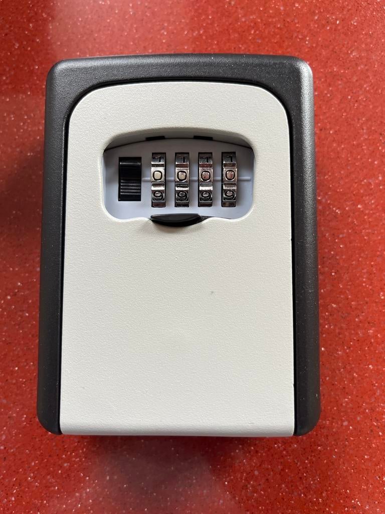 Sleutelkluisje met cijferslot, Ophalen of Verzenden, Zo goed als nieuw, Overige materialen, Slot