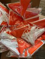 Grote hoeveelheden oranje vlaggetjes, koningsdag, Ophalen of Verzenden, Zo goed als nieuw, Versiering, Oranje of Koningsdag