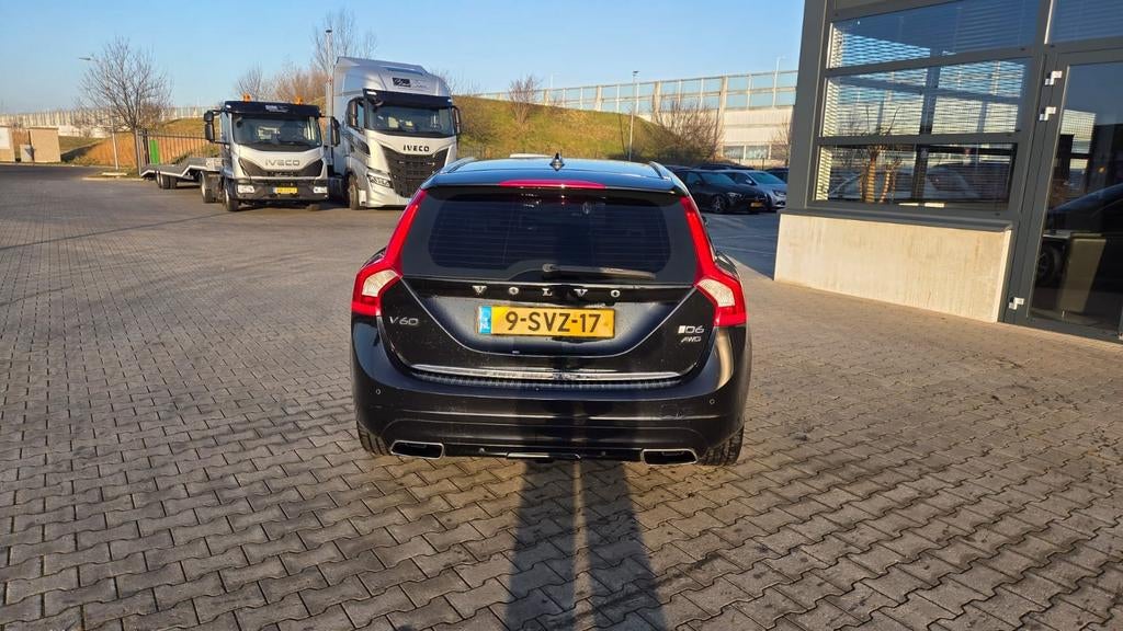 Volvo V60 D6 *POLESTAR* Plug-in Hybrid, Auto's, Automaat, 1849 kg, 1800 kg, Zwart