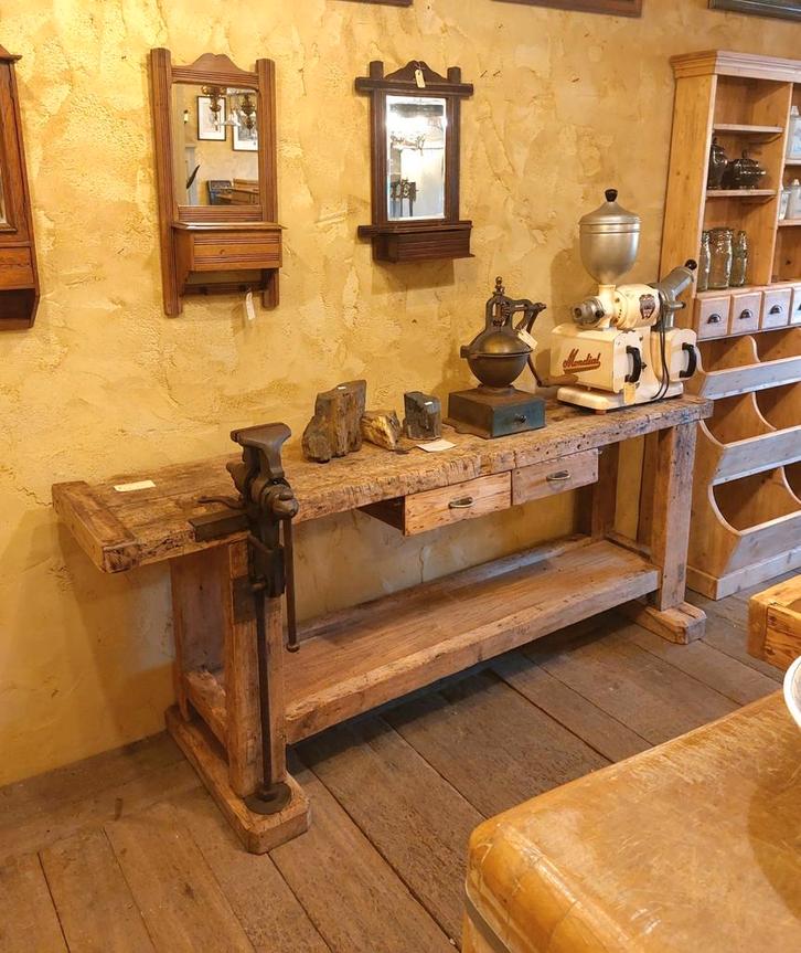 Oude werkbank met bijzondere bankschroef lades en onderblad, Antiek en Kunst, Curiosa en Brocante, Ophalen