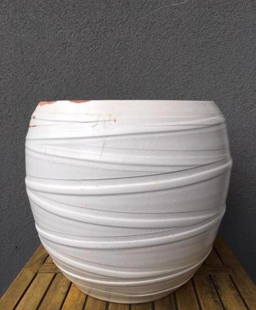 Grote terracotta bloempot wit 3 D 35cm met reliëf ornamenten, Tuin en Terras, 25 tot 40 cm, Gebruikt, Rond, Binnen