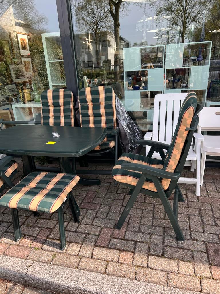 Hartman Tuinset Prestige Groen - Tafel, 4 Stoelen, Hocker, Tuin en Terras, 4 zitplaatsen, Kunststof, Gebruikt, Eettafel
