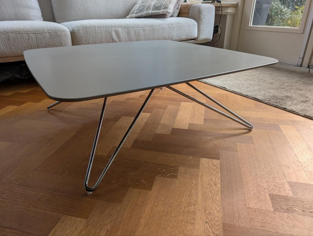 Salontafel Leolux CIMBER 90x90 x32cm chromen hairpin poten, Ophalen, Overige materialen, 50 tot 100 cm, Vierkant