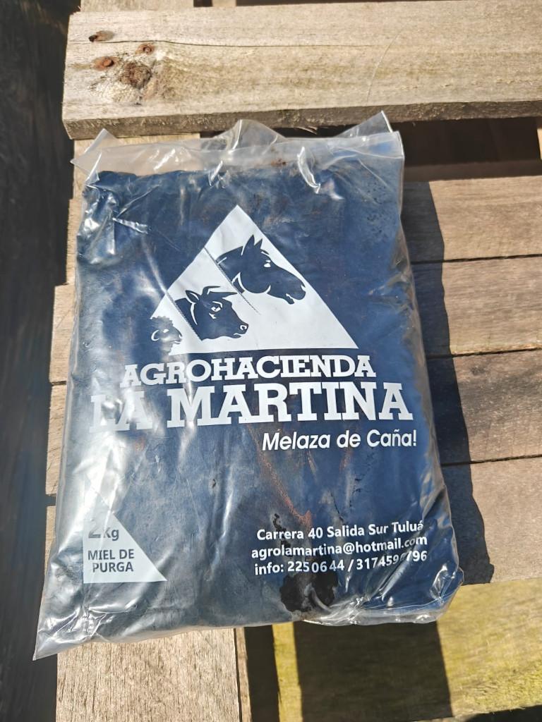 Partij melasse 60 ton – 2 kg zakken – vanaf 1000 stuks, Zakelijke goederen, Ophalen