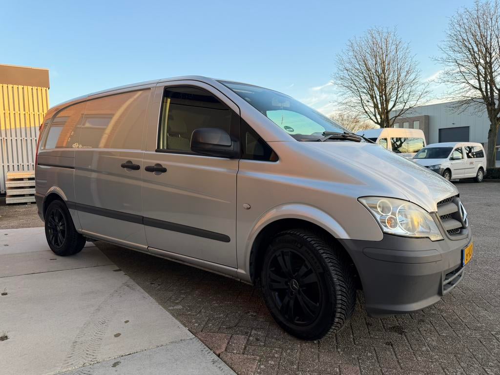 Mercedes-Benz Vito 2.1 CDI 100KW 2011, Zwart, 4 cilinders, Particulier, Zilver of Grijs