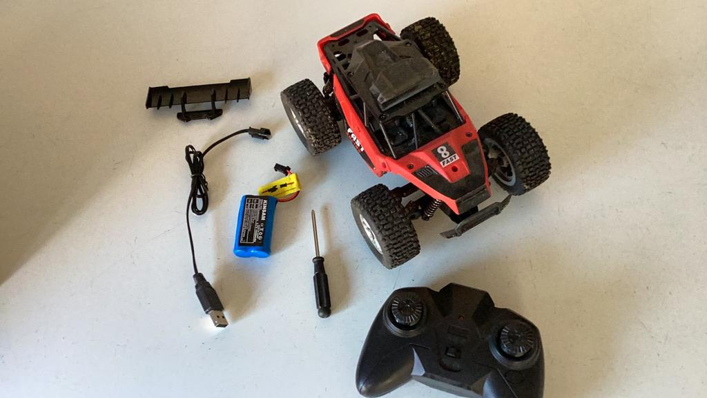 Mooie bestuurbare auto, Ophalen of Verzenden, Gebruikt, Overige schalen, Auto offroad