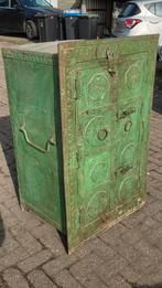 Antieke metalen kast uit India vintage, Ophalen