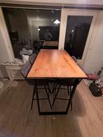 Bartafel en stoelen, Ophalen