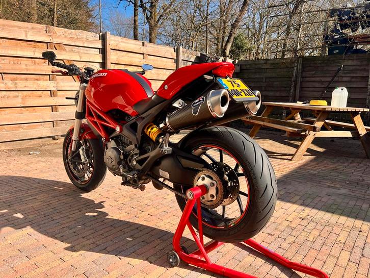 Ducati Monster 796 35kW A2 - Termignoni - Goede staat, Motoren, Motoren | Ducati, Particulier, Naked bike, Sportuitlaat, Ophalen