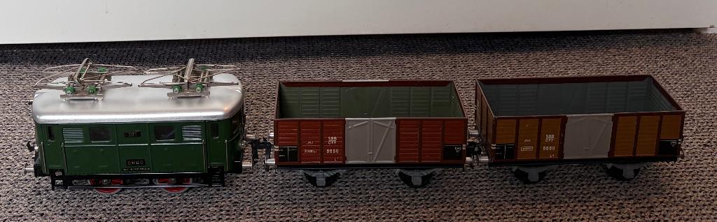 Spoor O BUCO loc 301 met 2 wagons, Overige merken, Gelijkstroom of Wisselstroom, Ophalen of Verzenden, Analoog