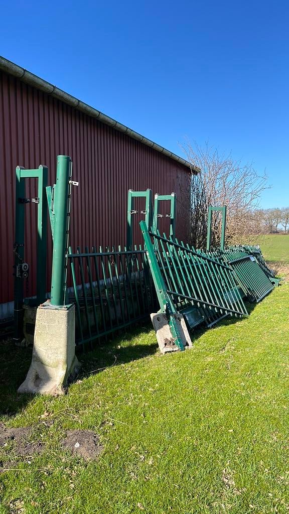 Heras handmatige schuif toegangspoort 7m 1,20 hoog., Ophalen, Met poort, Gebruikt, Spijlenhekwerk