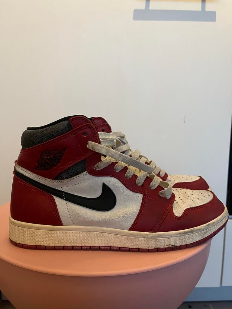 Nike Air Jordan 1 High rood wit, Kleding | Dames, Schoenen, Ophalen of Verzenden, Gedragen, Rood, Sneakers of Gympen