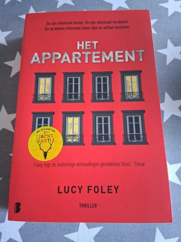 boek lucy foley - het appartement, Ophalen of Verzenden, Zo goed als nieuw