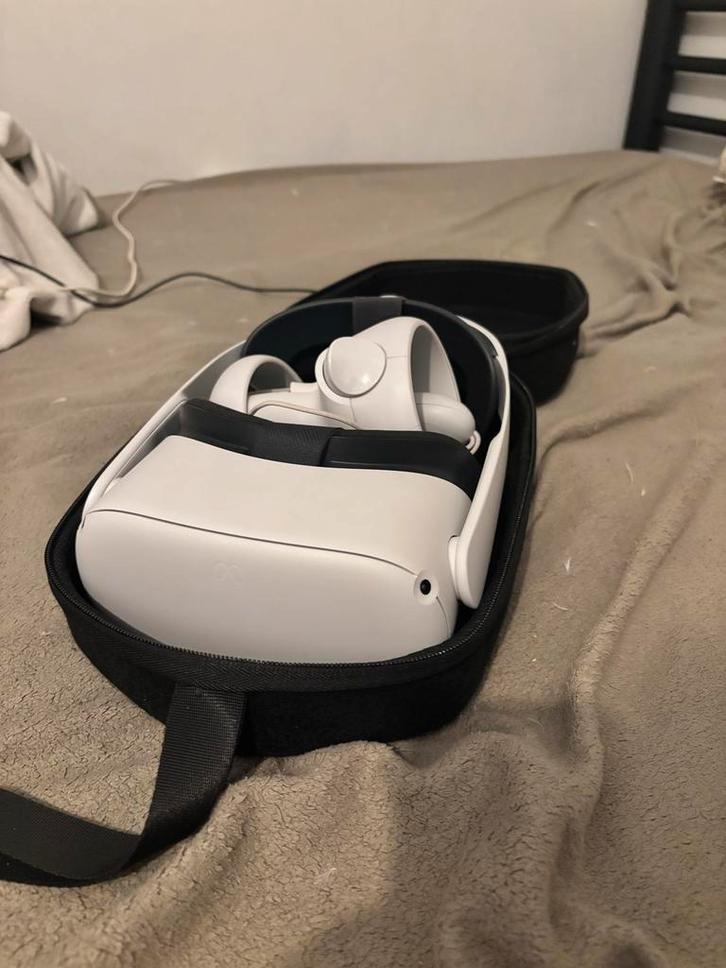 Meta Quest 2 128GB - Zo goed als nieuw met tas, Spelcomputers en Games, Virtual Reality, Zo goed als nieuw, Overige platformen