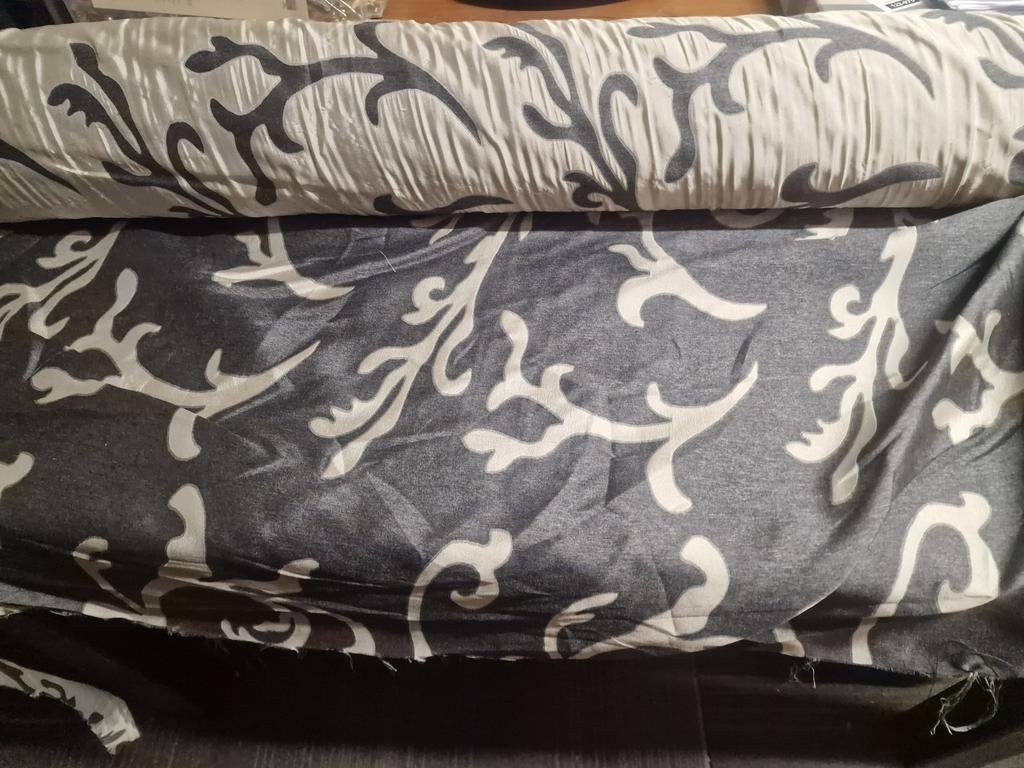 Rol stof 145 cm breed met patroon, Hobby en Vrije tijd, Stoffen en Lappen, Ophalen, Gebruikt, 120 cm of meer, 200 cm of meer