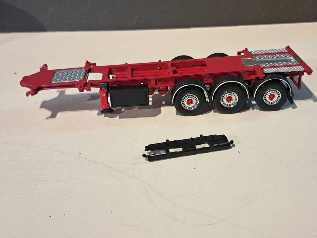 Tekno swap container chassis, Ophalen of Verzenden, Bus of Vrachtwagen, Tekno