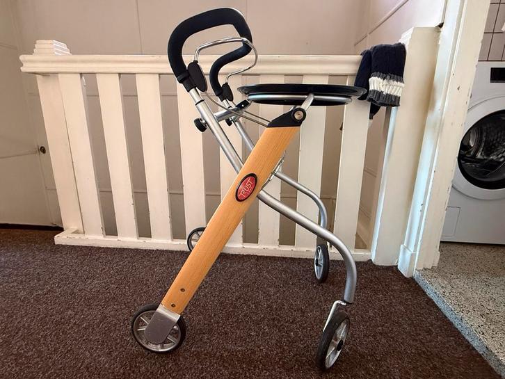 Tust care rollator Let’s go indoor, Diversen, Rollators, Gebruikt, Lichtgewicht, Ophalen